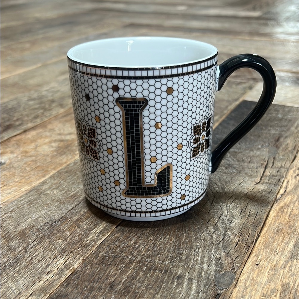 Monogrammed “L” Mug